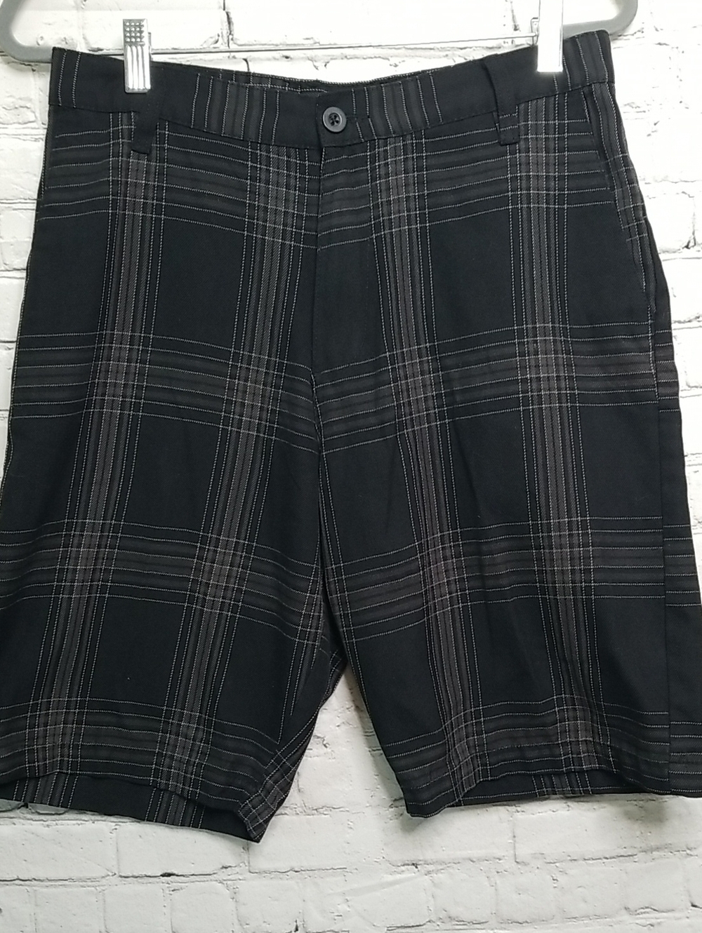 Burnside mens shorts size Small black & gray w/white EUC